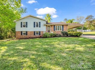222 E Melissa Ln, Forest City, NC 28043