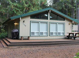 820 N Potlatch Dr, Hoodsport, WA 98548