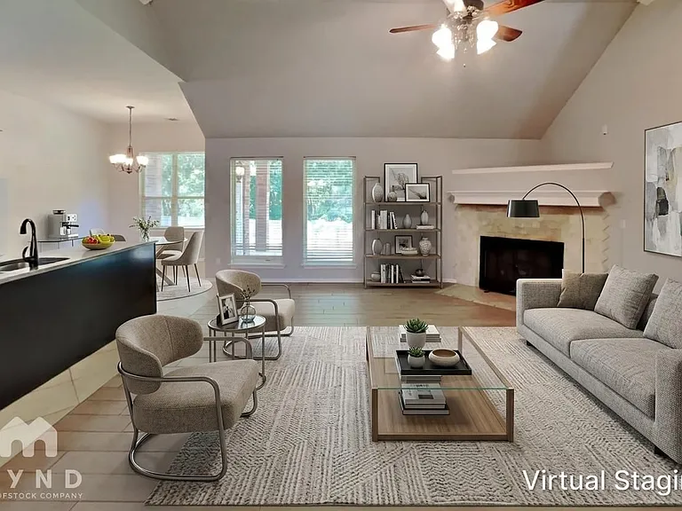 3317 Wood Valley Rd — Photo 2