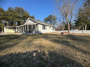 5326 Masonboro Loop Rd, Wilmington, NC 28409