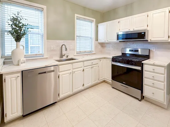 103 Hancock St #1, Dorchester, MA 02125