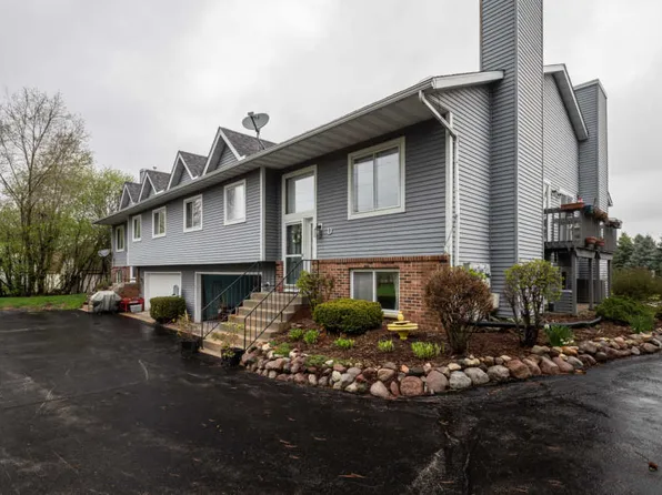 1901 Woodburn Rd, Waukesha, WI 53188