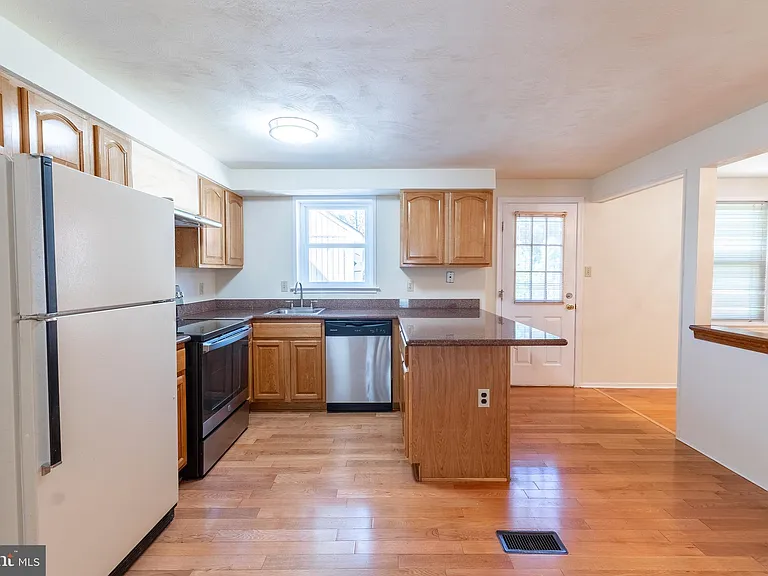 12136 Bentridge Pl — Photo 9