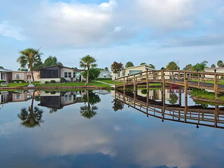 Royal Palm Village — Photo 14