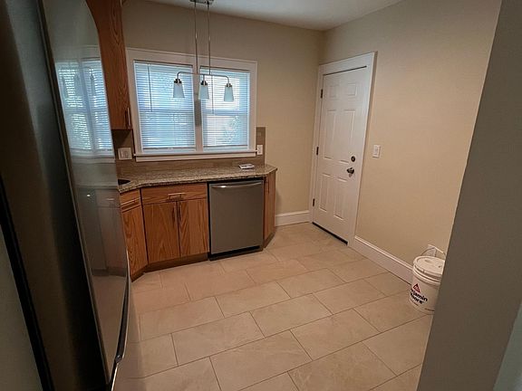 2nd image of 42 Belmont Ave
