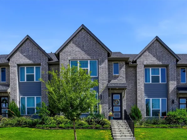 1085 Carnation Dr, Crowley, TX 76036