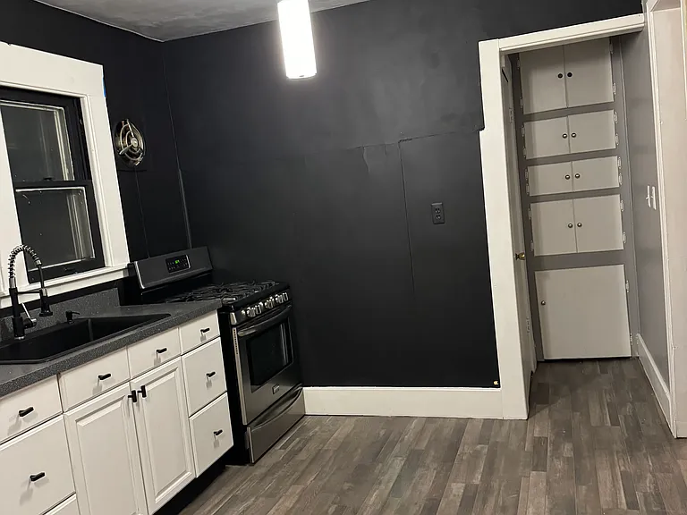 612 N Center St — Photo 23