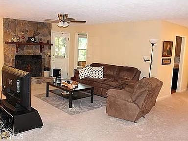 1st image of 290 Firecreek Ct
