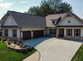 106 Tahlequah Ln, Loudon, TN 37774