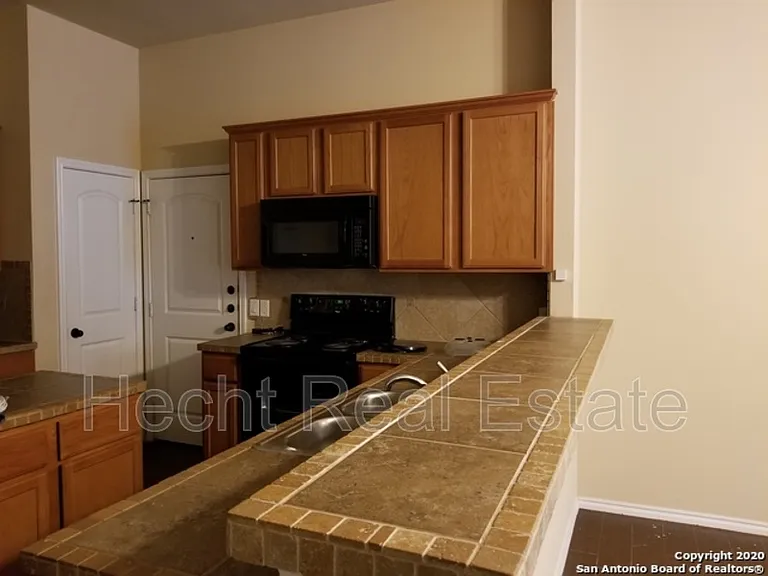 1027 Brown Rock Dr #1 — Photo 6
