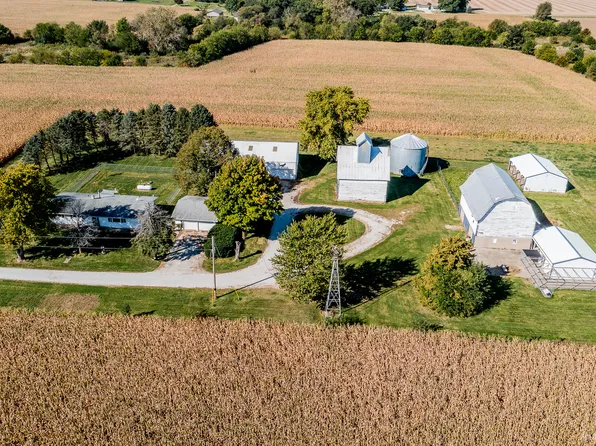 2199 N 34th Rd, Ottawa, IL 61350