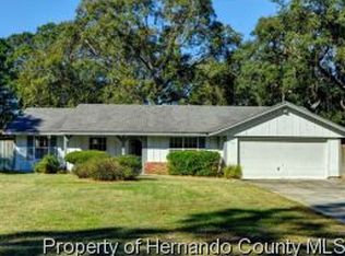 1527 Waterfall Dr, Spring Hill, FL 34608