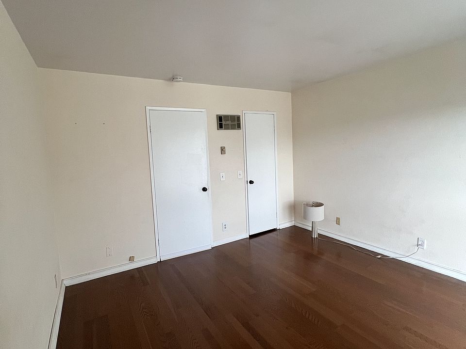 1st image of 233 S Ventura Rd Unit 136
