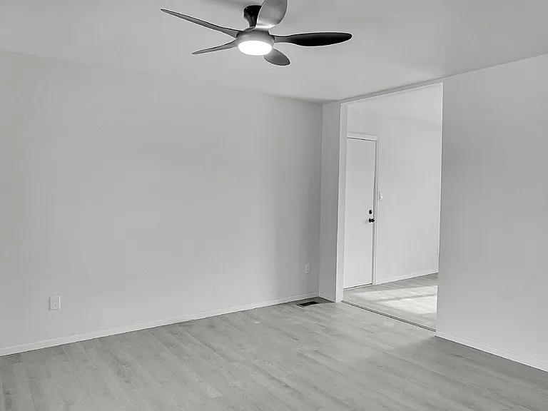 4485 Wordsworth Cir N — Photo 4
