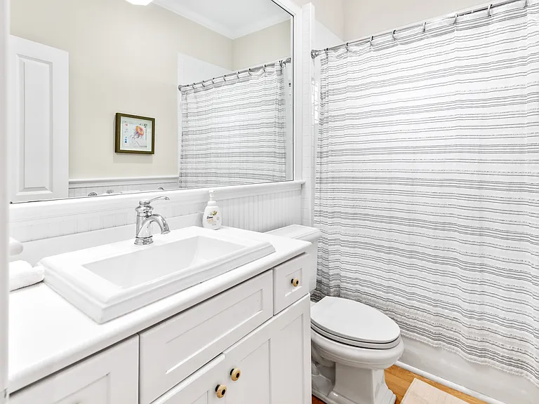 329 Dune Rd — Photo 35