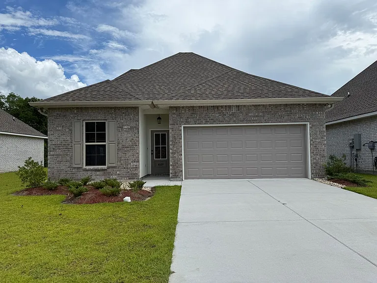 4609 Deep Creek Dr — Photo 1