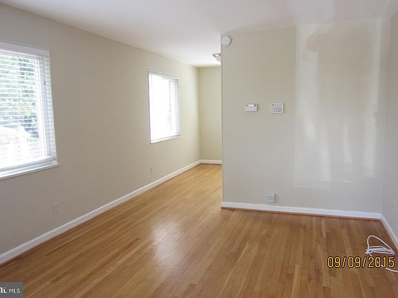 2nd image of 43 Underwood Pl