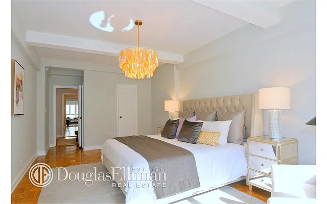 Sold by Douglas Elliman | media 19