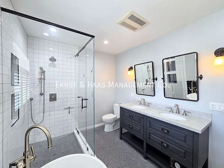 129 Orange Ave — Photo 32