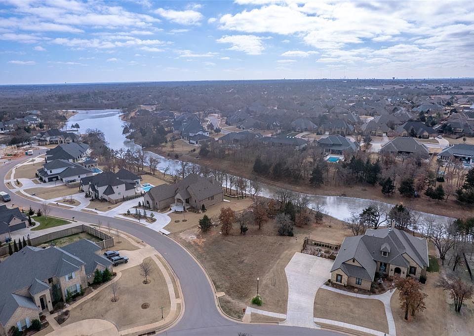 1st image of 1000 Falls Bridge Ct #24