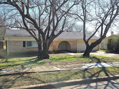 304 Lochness Ct, Benbrook, TX, 76126