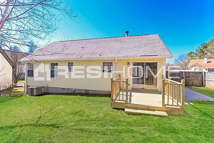 6901 Brittany Ln — Photo 13