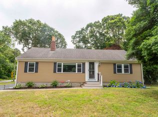 7 Arbeta Rd, Hyannis, MA 02601