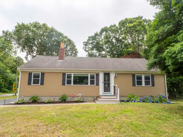 7 Arbeta Road, Hyannis, MA 02601