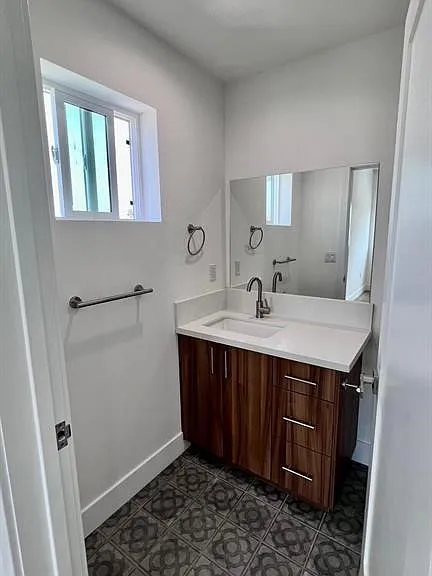 5635 Klump Ave #1/2 — Photo 13