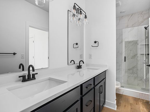 Owner s Bath Double Sinks