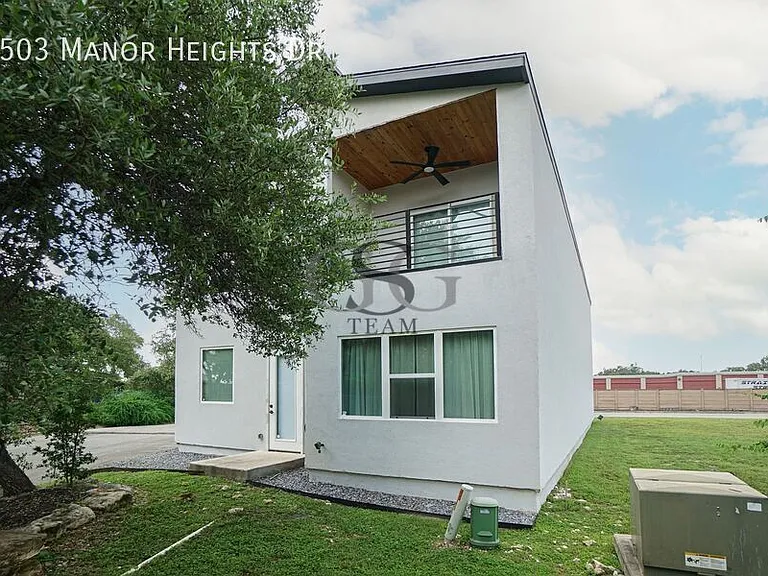 2503 Manor Heights Dr — Photo 28