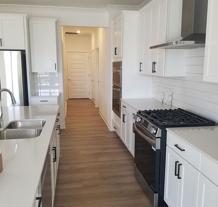 2nd image of 205 Cline St