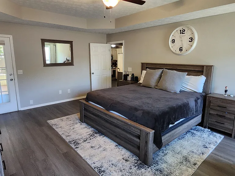6725 Stone Creek Ct — Photo 12