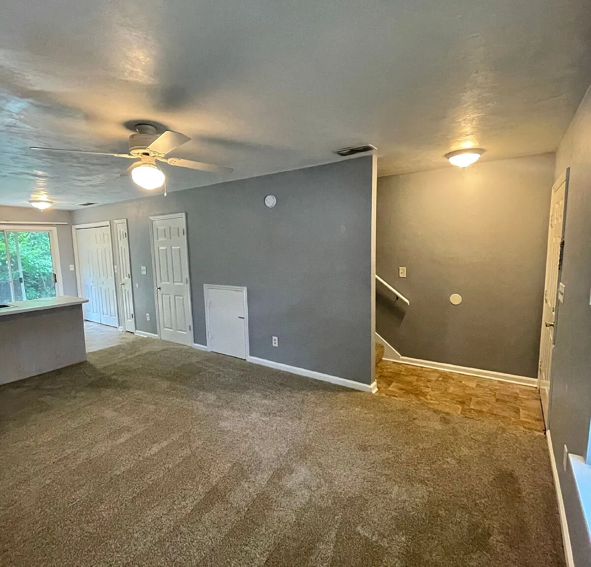 2 bed, 2.5 bath, 992 sqft, $1,150 — Photo 4