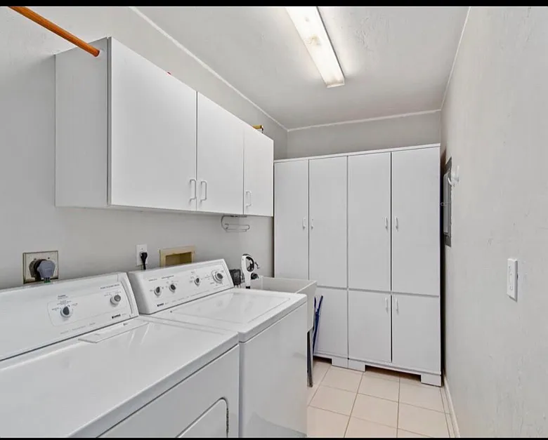 2 bed, 1250 sqft, $6,000 — Photo 2