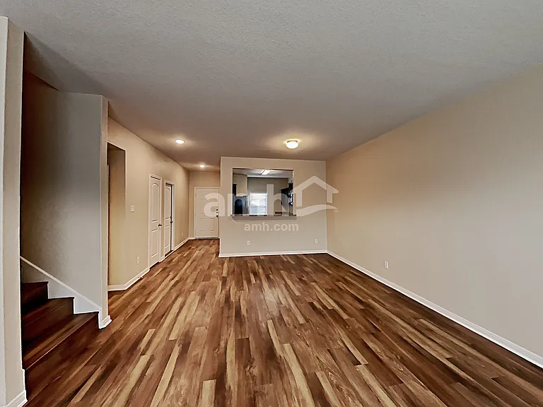 12230 Commander Dr — Photo 6