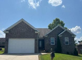 Pine Drive Cir, Henryville, IN 47126
