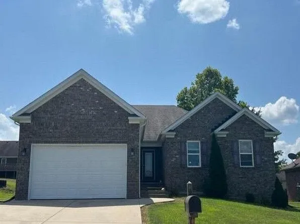 Pine Drive Cir, Henryville, IN 47126