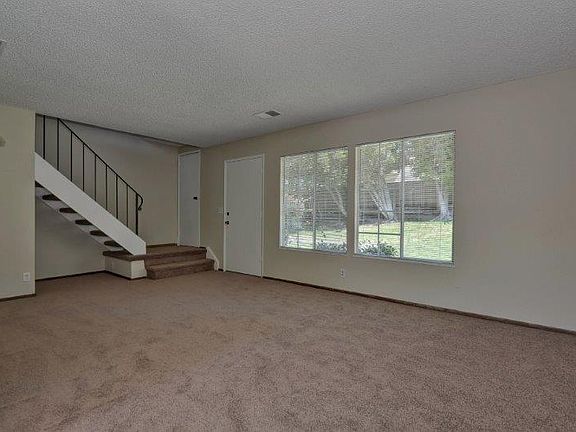 4th image of 3499 Prince Charles Ct