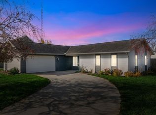 200 N Deborah Dr, Fremont, IN 46737