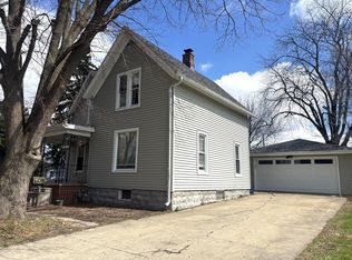 308 S 8th St, Dekalb, IL
