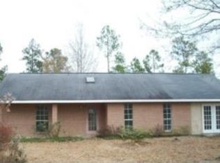 23 Homestead Dr, Carriere, MS 39426