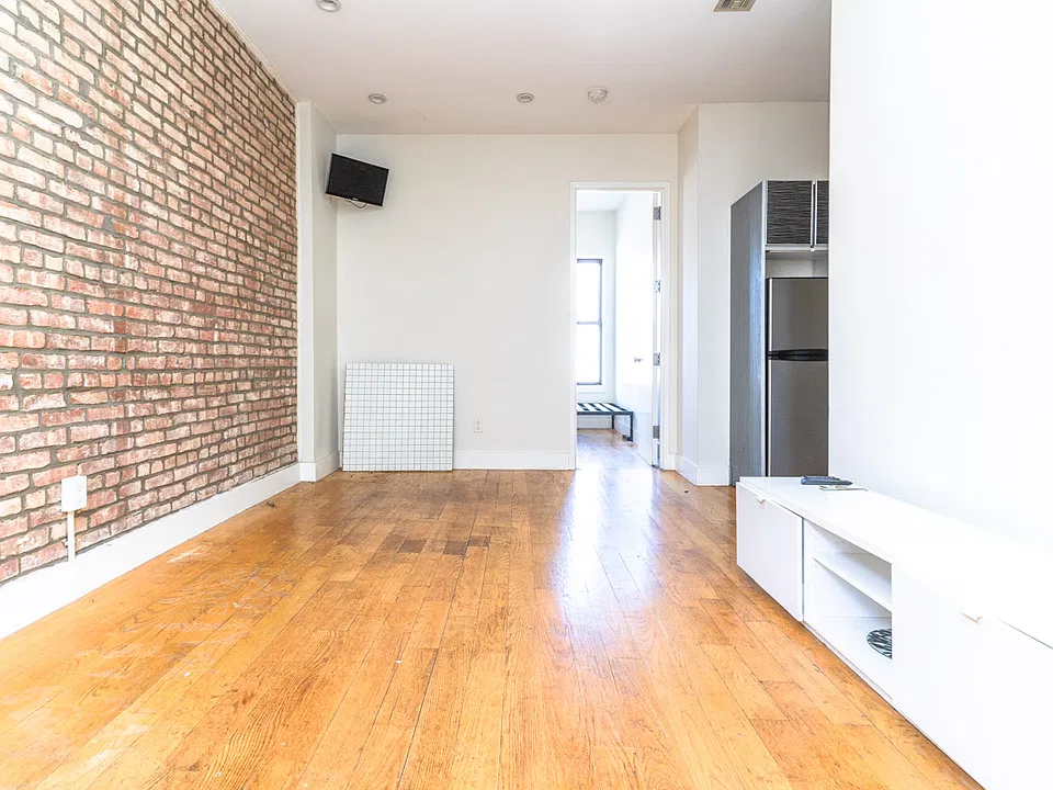 772 Jefferson Ave #3L