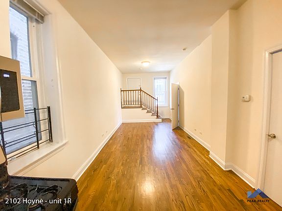 3rd image of 2100 N Hoyne Ave #2714019