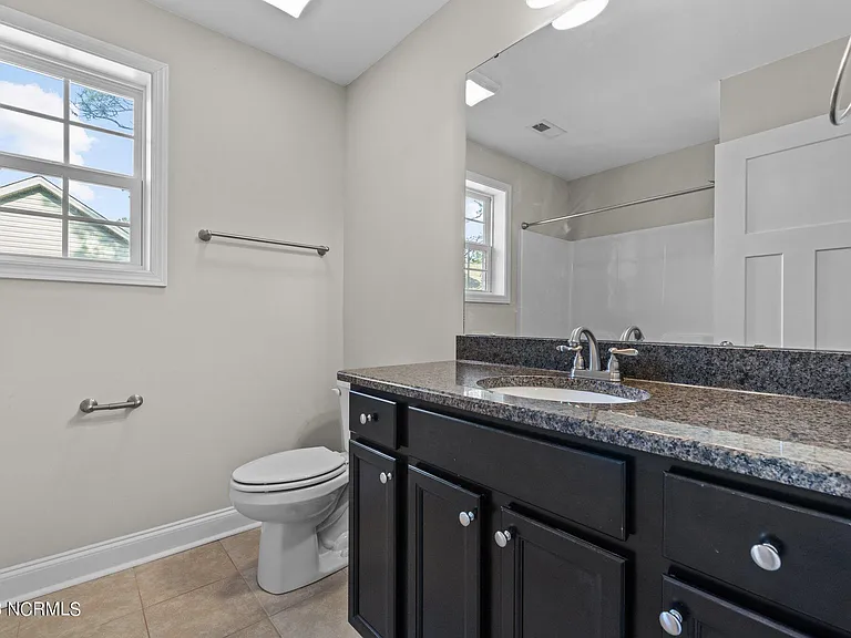 290 Adams Cir — Photo 35
