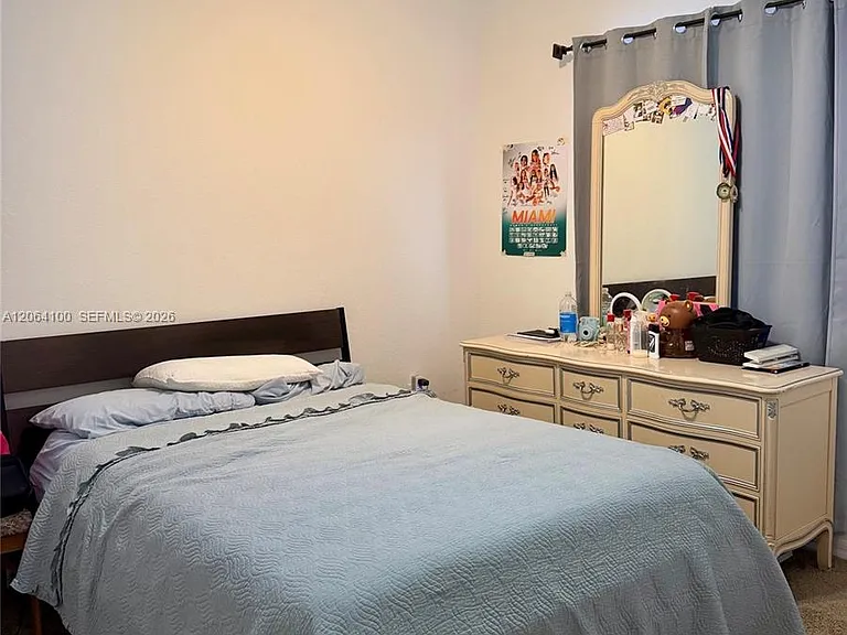 5360 SW 13th Ct — Photo 10