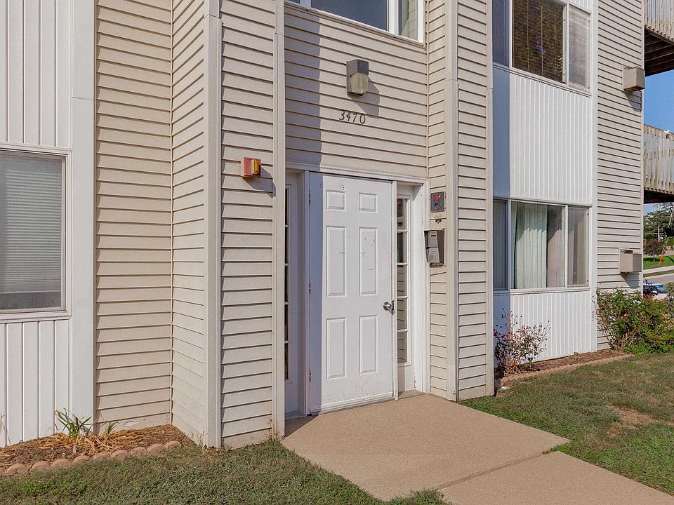 3470 Parkwild Dr APT 8, Bettendorf, IA 52722 Zillow