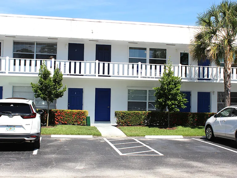 2929 SE Ocean Blvd #I8 — Photo 4