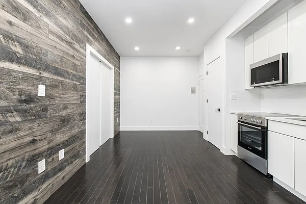 Rented by Compass | media 20