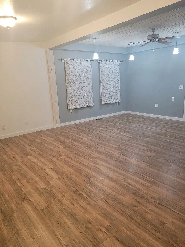 5 bed, 3819 sqft, $500 — Photo 4
